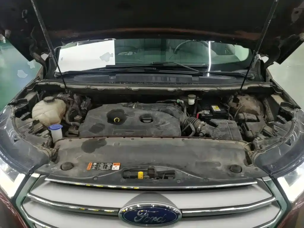 Фото 20 - Ford Edge