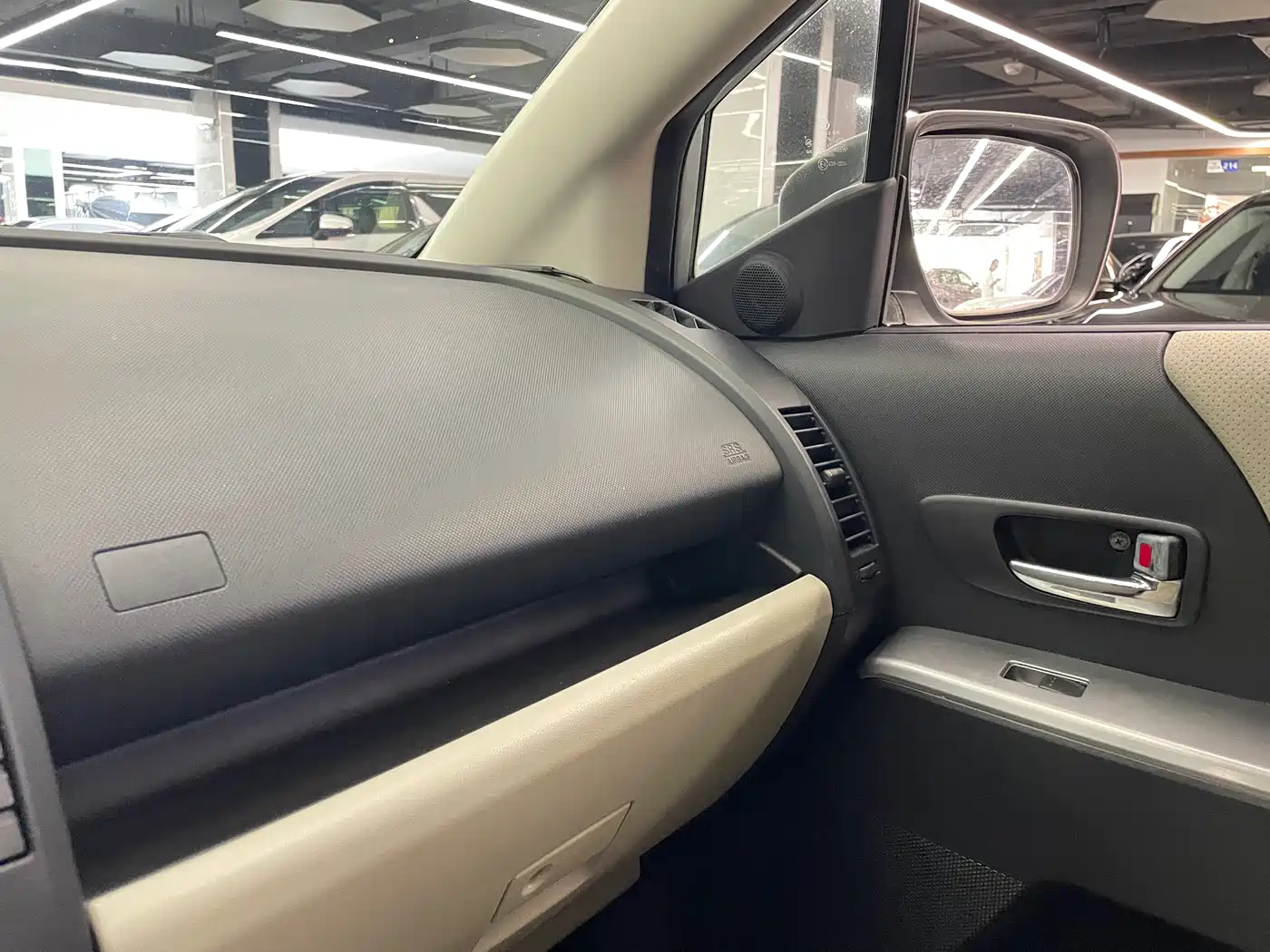 Mazda Mazda5 2010 2008 2.0 Automatic Luxury Edition