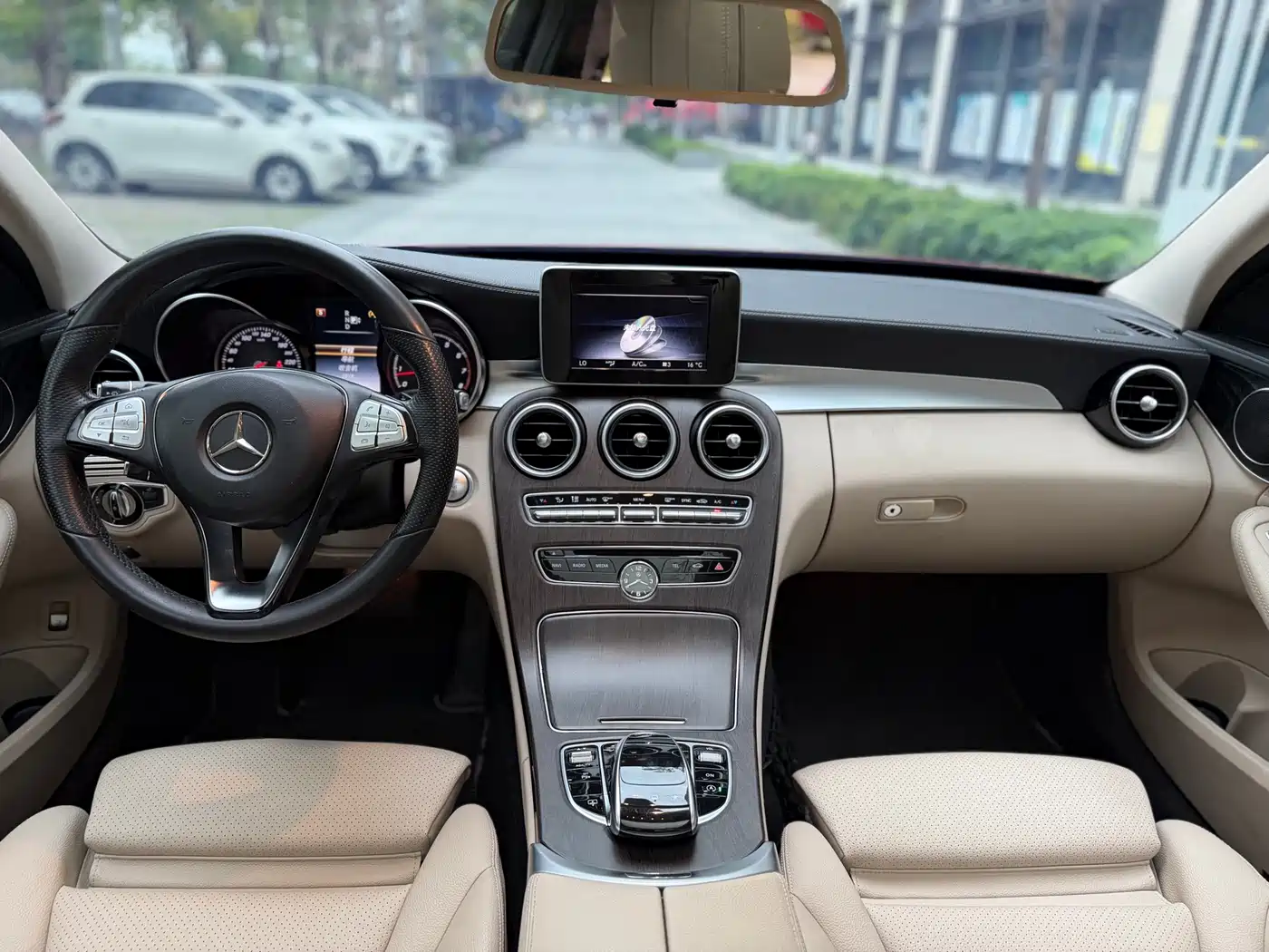 Mercedes-Benz C-Class 2015 C 200 L Sport фото 11