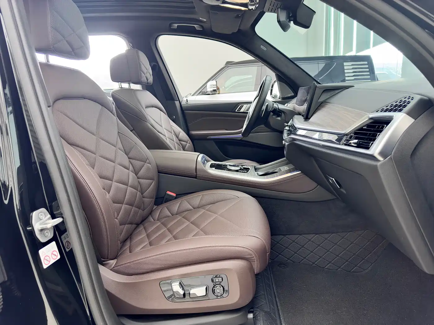 BMW X5 2023 xDrive 40Li M Sport Black Night Package фото 9