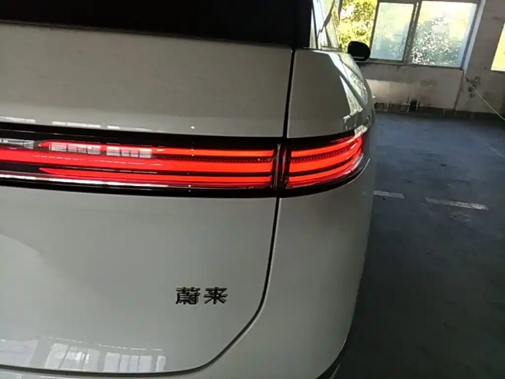 NIO ES8 2026 2025 Model 6-Seat Executive Luxury Edition