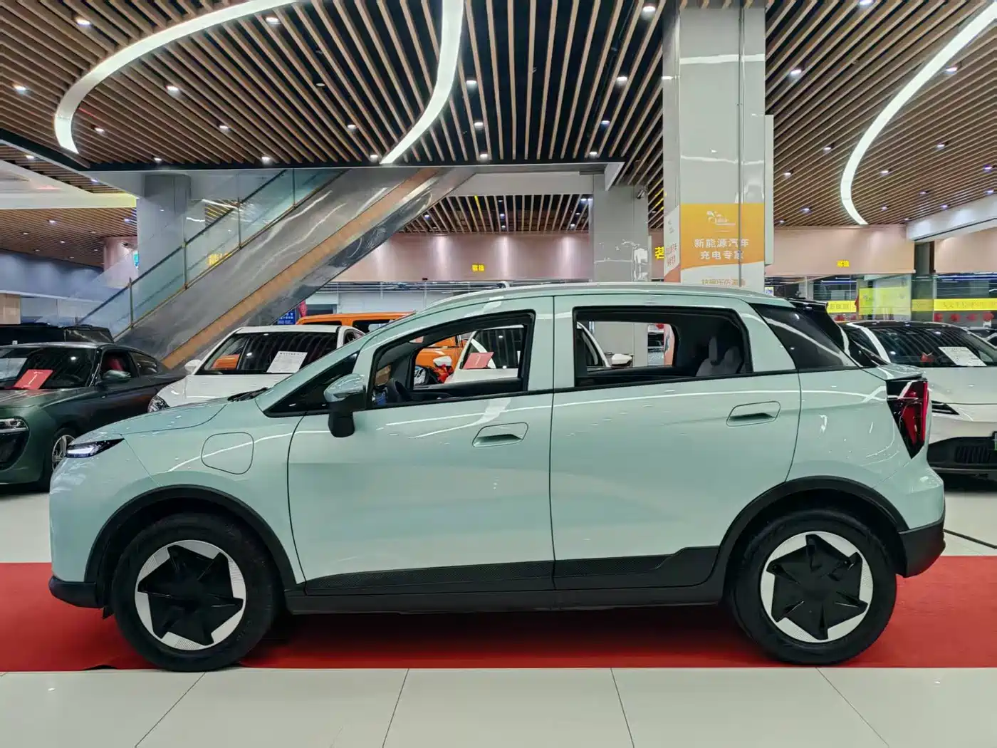 GEELY GEOMETRY E FIREFLY