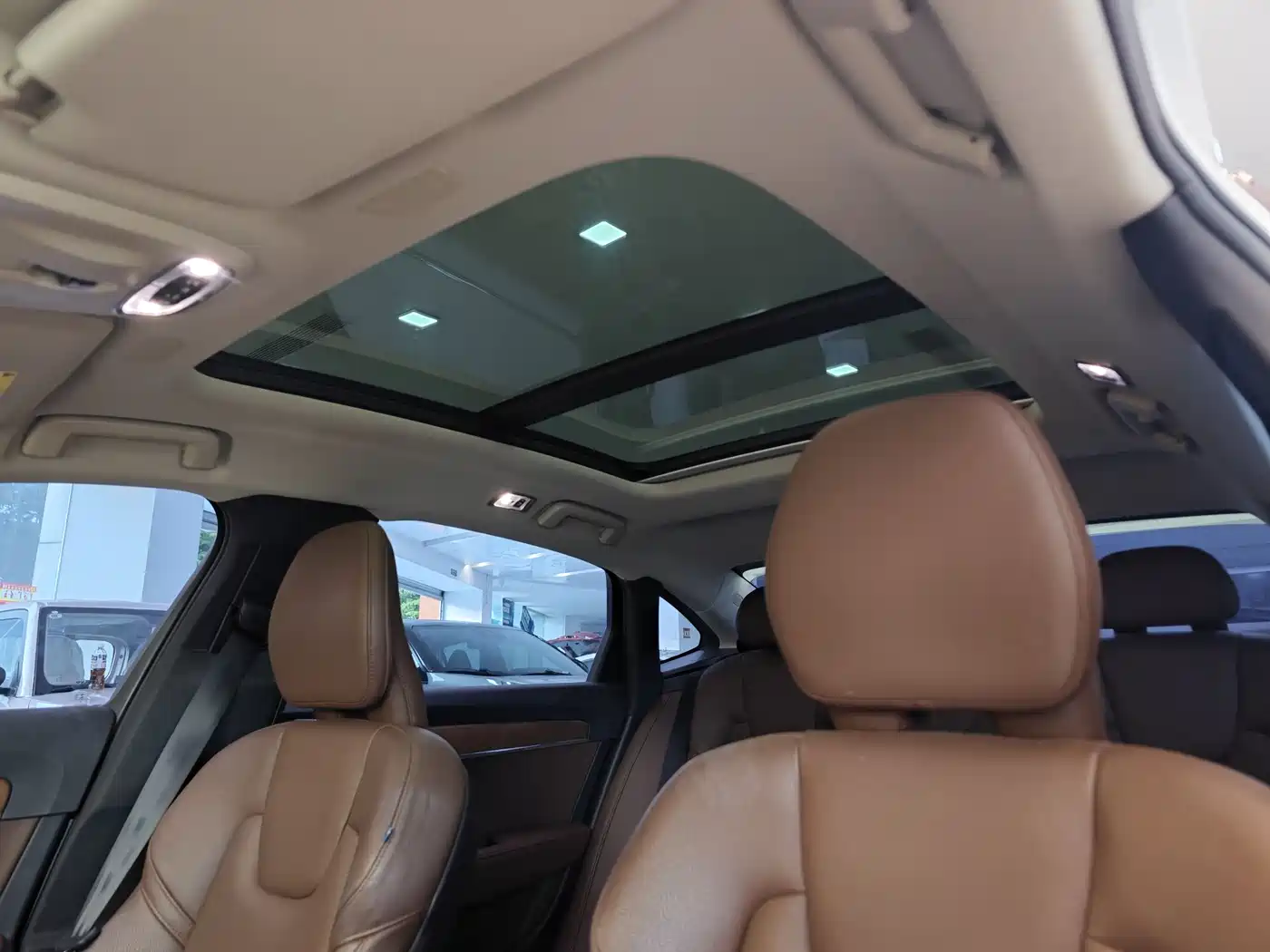 Фото 13 - Volvo S90
