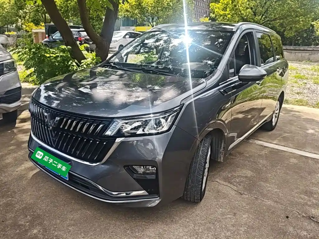 Wuling Motors Wuling Jiachen 2023 2022 1.5T CVT Smart Luxury