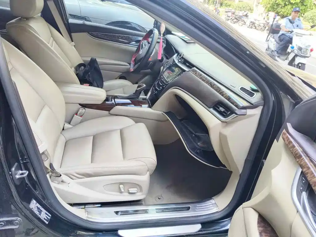 Photo 13 - Cadillac XTS