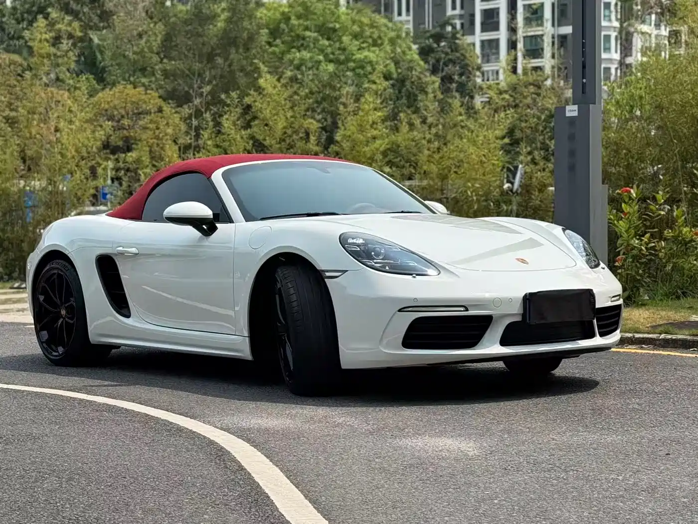 PORSCHE 718