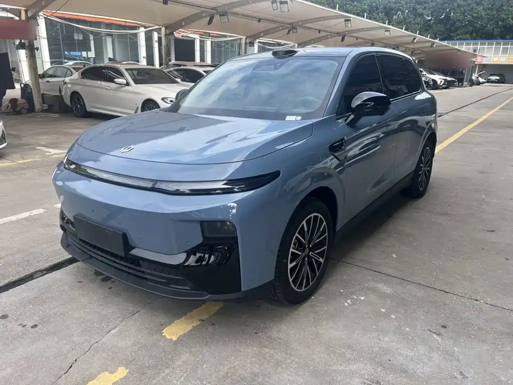 Leapmotor B10 2025