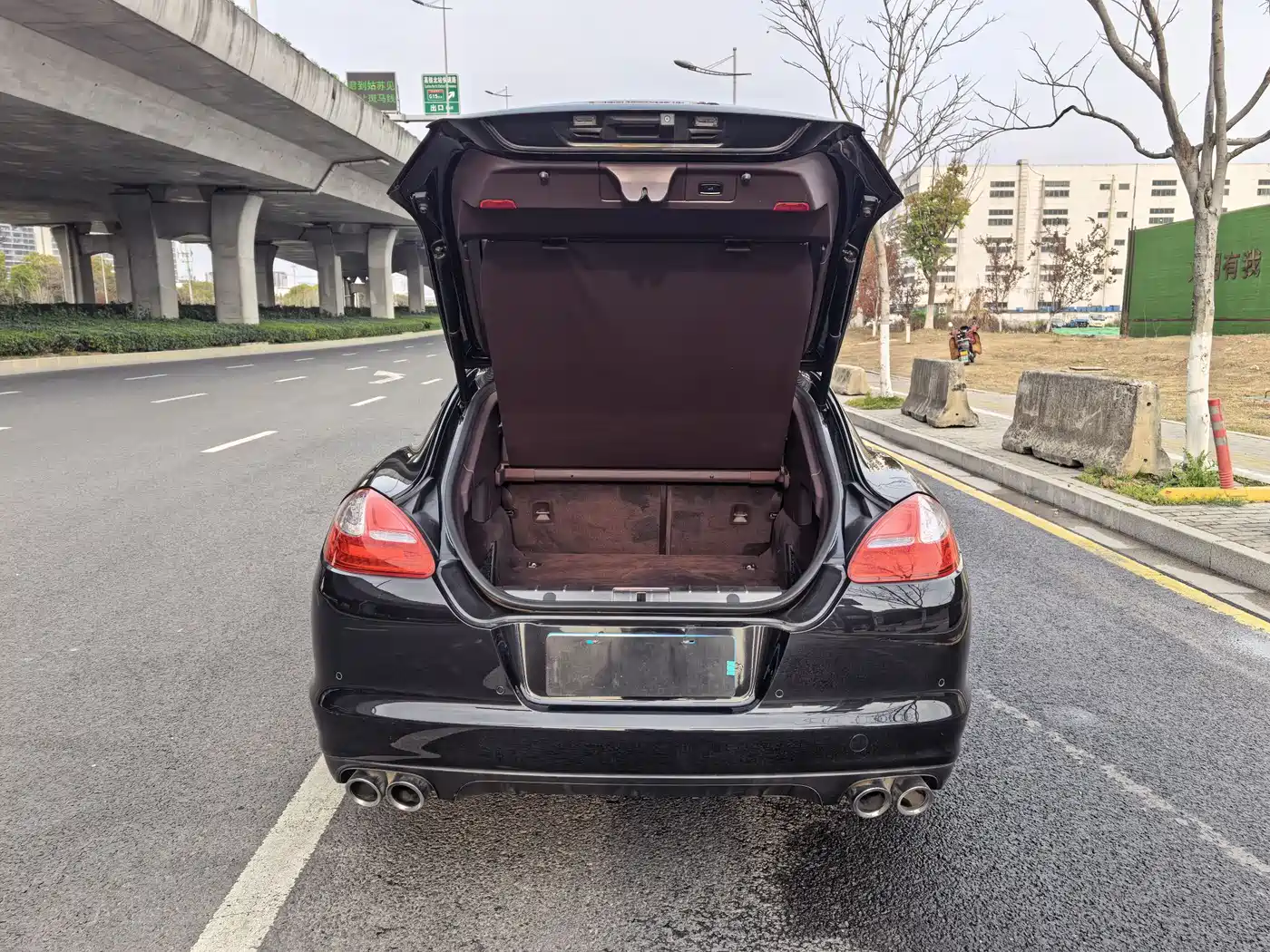 Porsche Panamera 2010 Panamera 4 3.6L фото 15