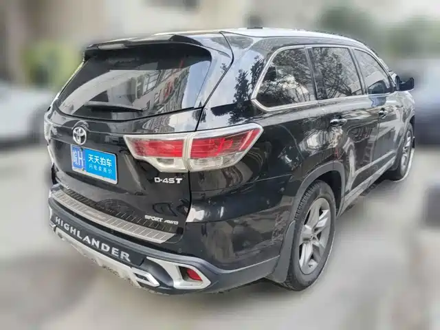 Toyota Highlander 2017 2.0T 4WD Premium 7-Seater — фото 2