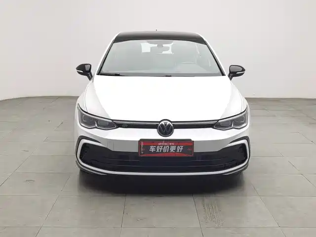 Volkswagen Golf 2023 280TSI DSG R-Line Lite — фото 3