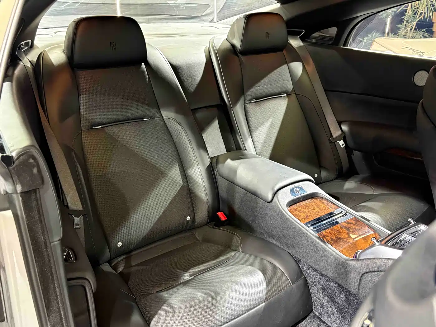 Rolls-Royce Wraith 2013 6.6T Standard фото 20
