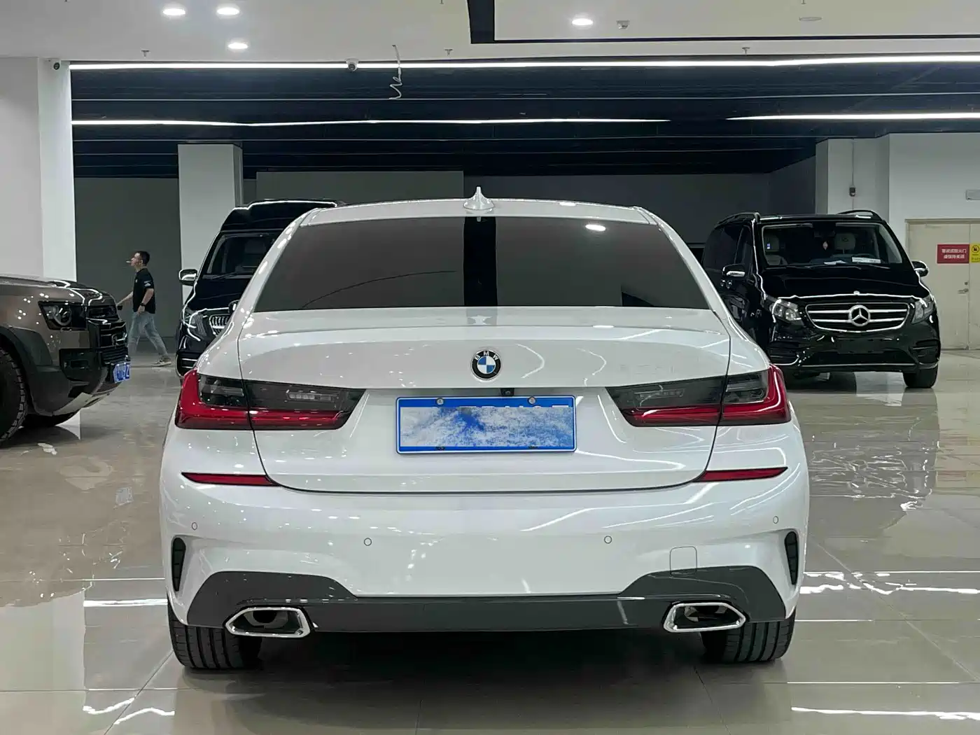 صورة 4 - BMW 3 Series