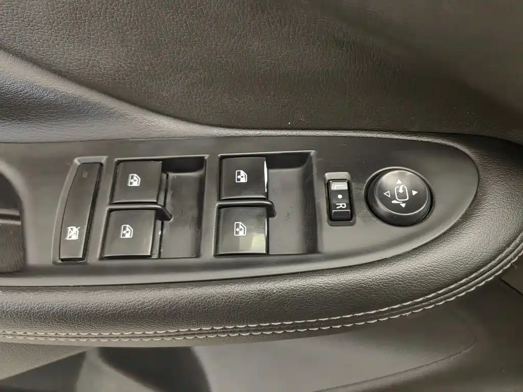 Фото 9 - Buick Envision Plus