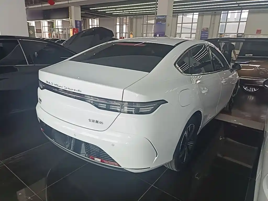 BYD Destroyer 05 2023 2022 DM-i 120KM Premium