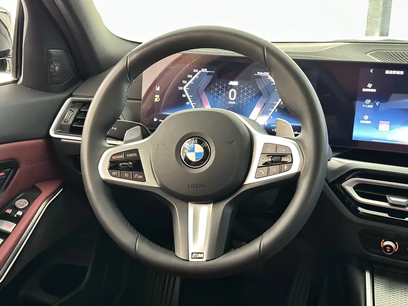 BMW 3 Series 2024 325i M Sport Shadowline Package фото 16