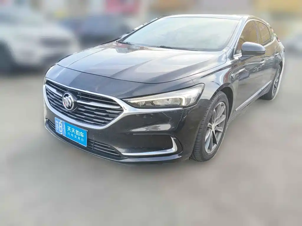 Фото 1 - Buick LaCrosse