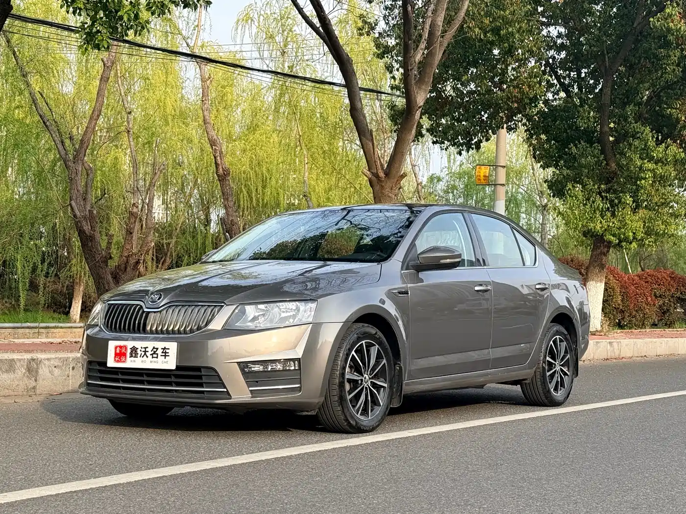 Škoda Octavia 2017 1.6L Manual Smart Edition