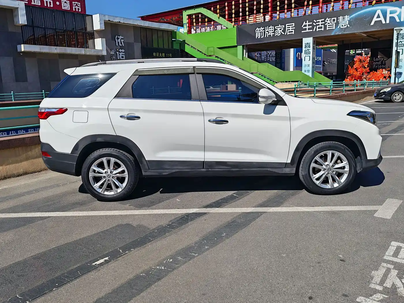 Dongfeng Fengguang Fengguang S560 2019 2018 1.8L Manual Comfort 7-Seater