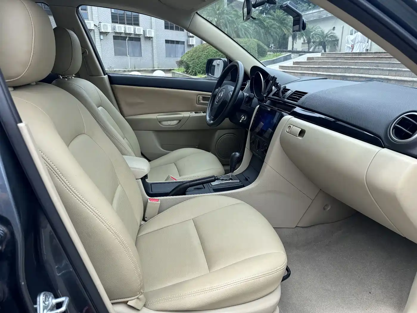 Mazda 3 2011 2010 1.6L Automatic Classic Fashion