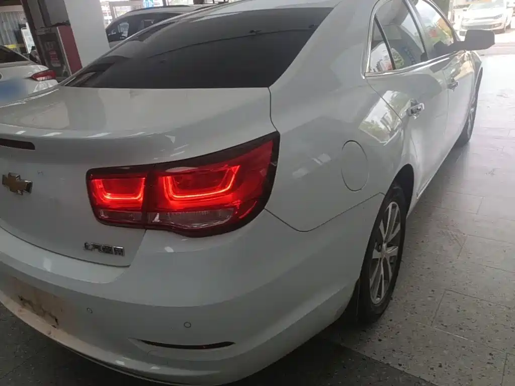Фото 7 - Chevrolet Malibu