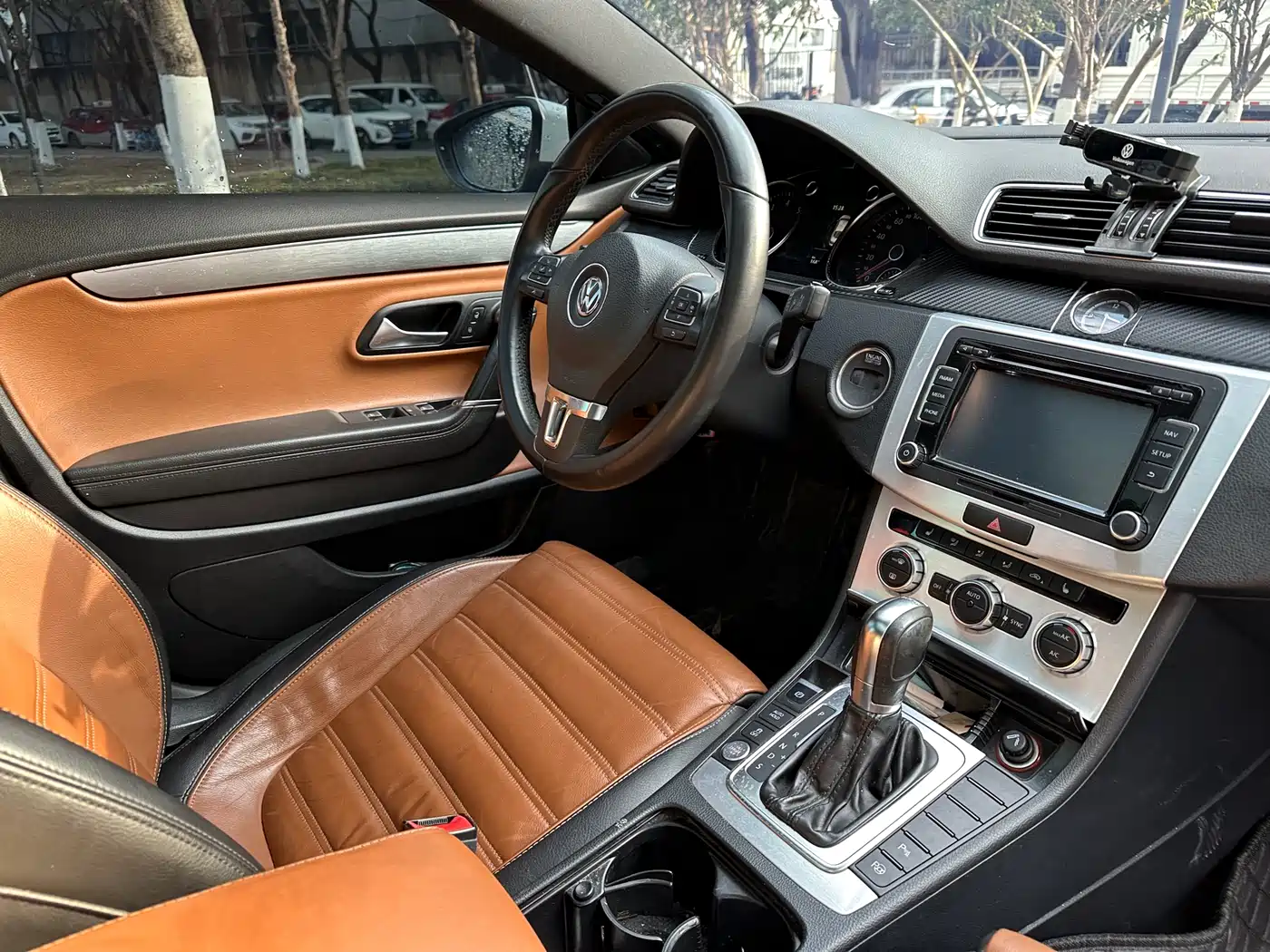Volkswagen FAW-Volkswagen CC 2016 Model 2.0TSI Luxury фото 18