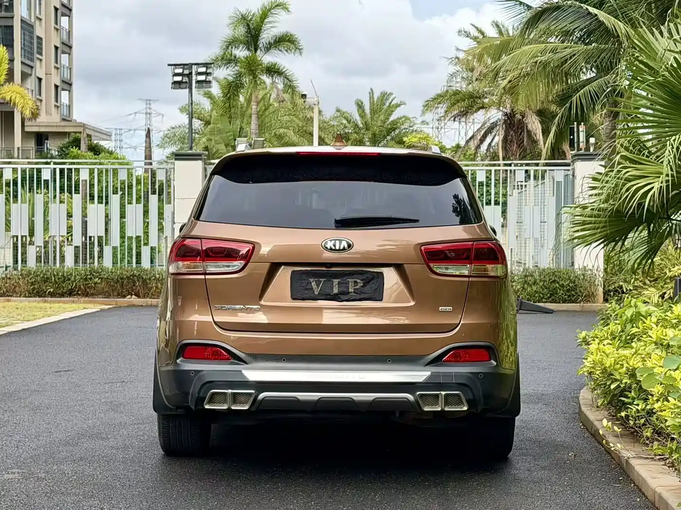 Kia Sorento 2016 2015 Sorento L 2.4L Gasoline 4WD Elite 7-Seater China V