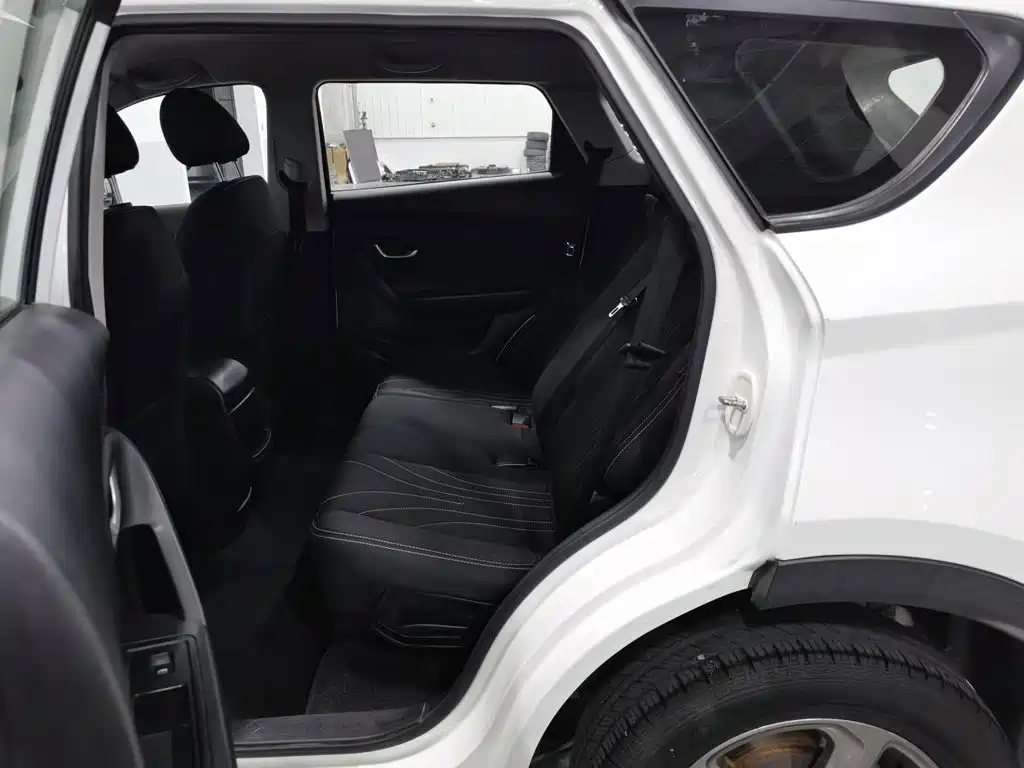 Jetour X70M 2020 2020 Facelift 1.5T Manual Partner 5-seater
