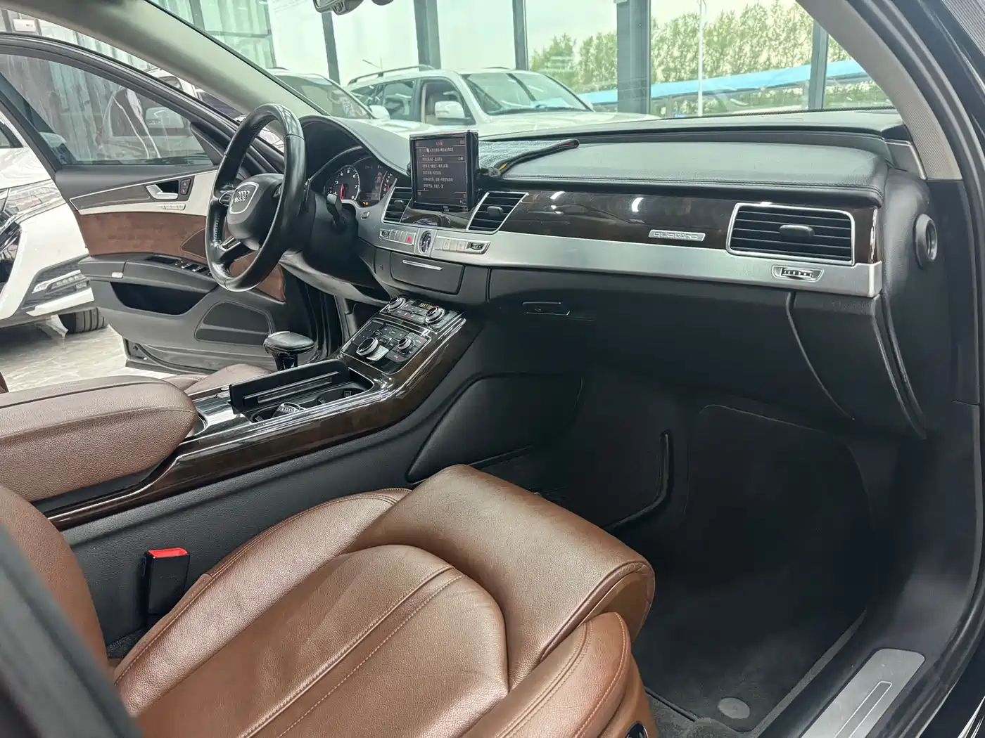 Audi A8 2014 A8L 45 TFSI quattro Comfort фото 10