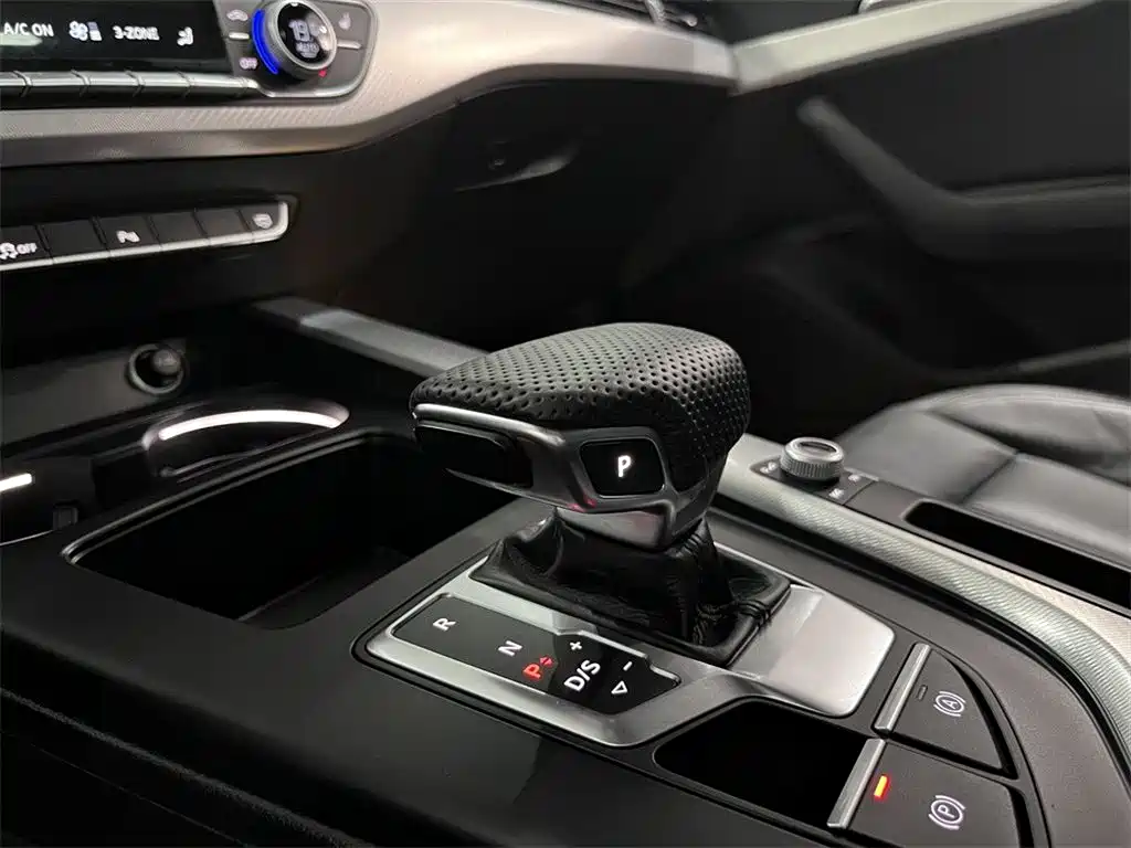 Audi A4 (Import) 2021 2021 Avant Pioneer 40 TFSI Fashion Dynamic