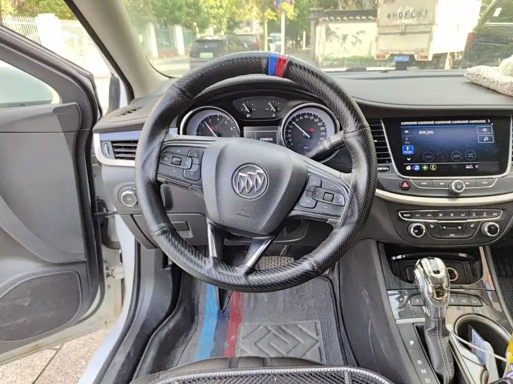 Photo 6 - Buick Verano