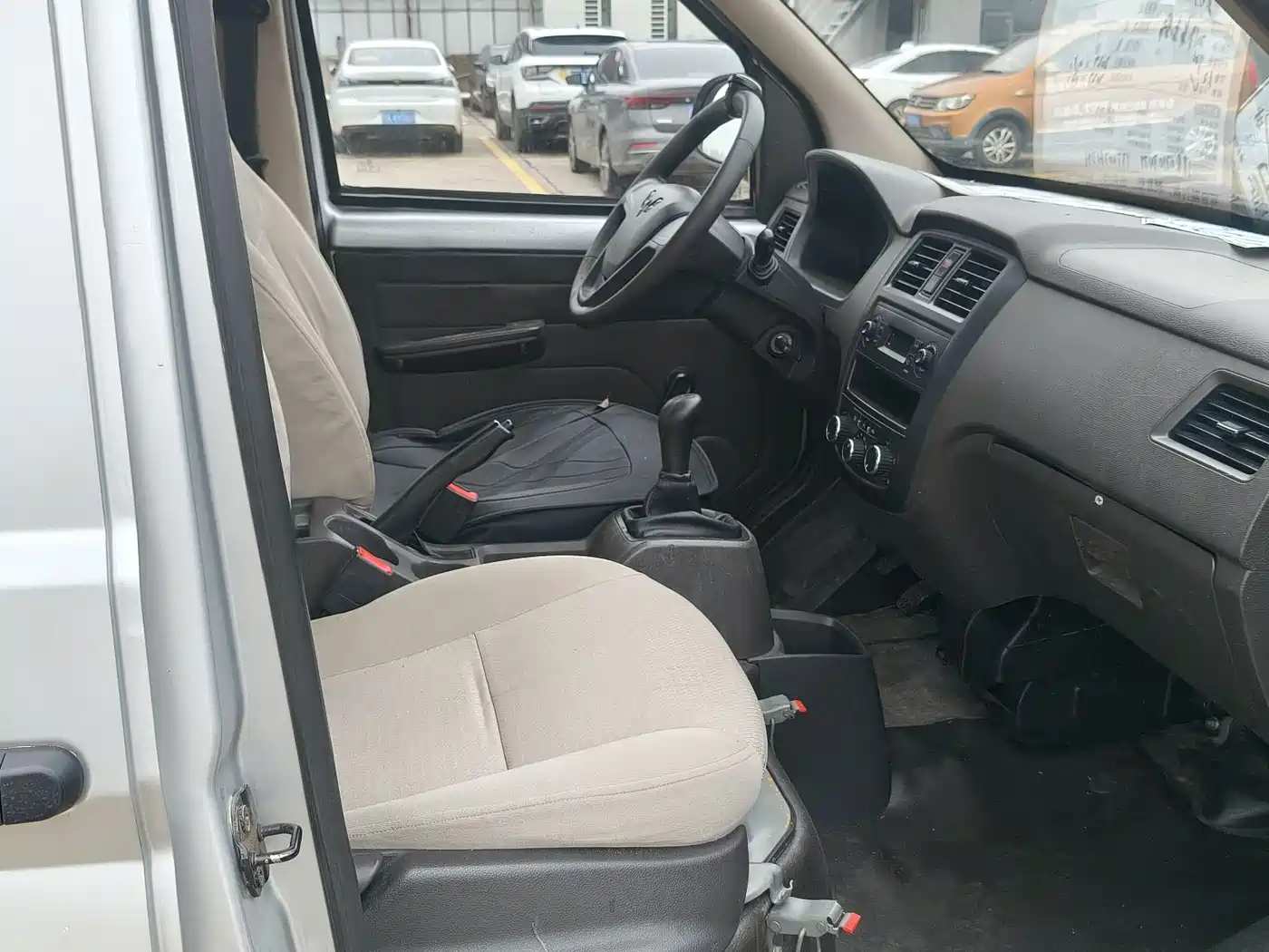 Wuling Motors Wuling Rongguang 2018 2017 1.2L Extended Basic