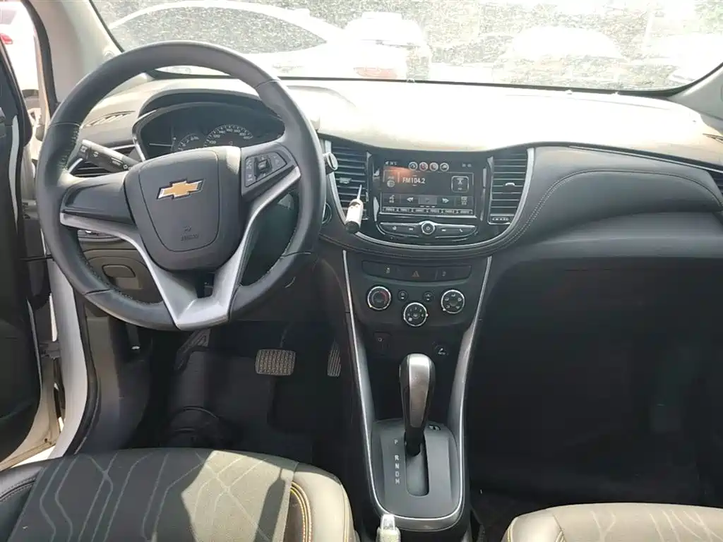 Chevrolet Trax 2017 1.4T Automatic 2WD Luxury фото 6