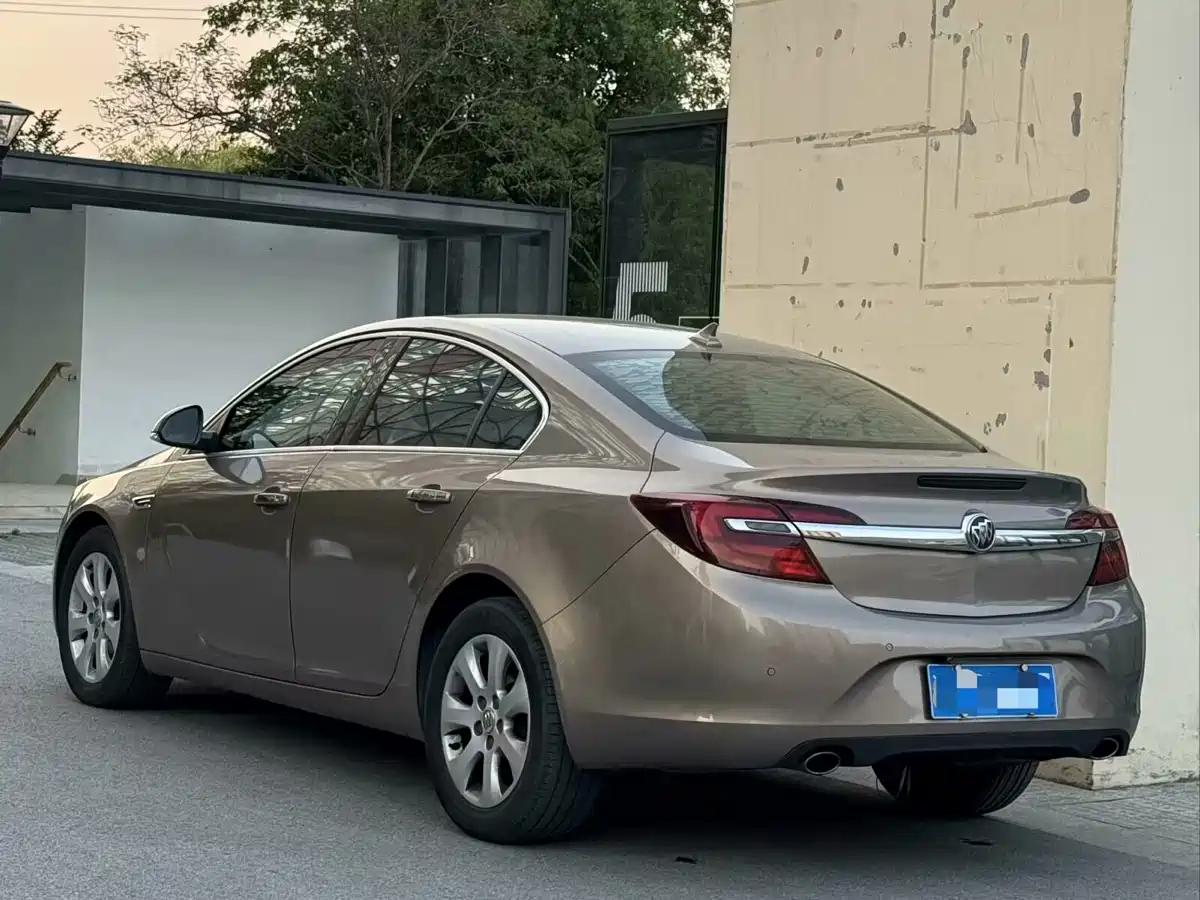 Buick Regal 2014 2.0L Elite Fashion Type фото 3