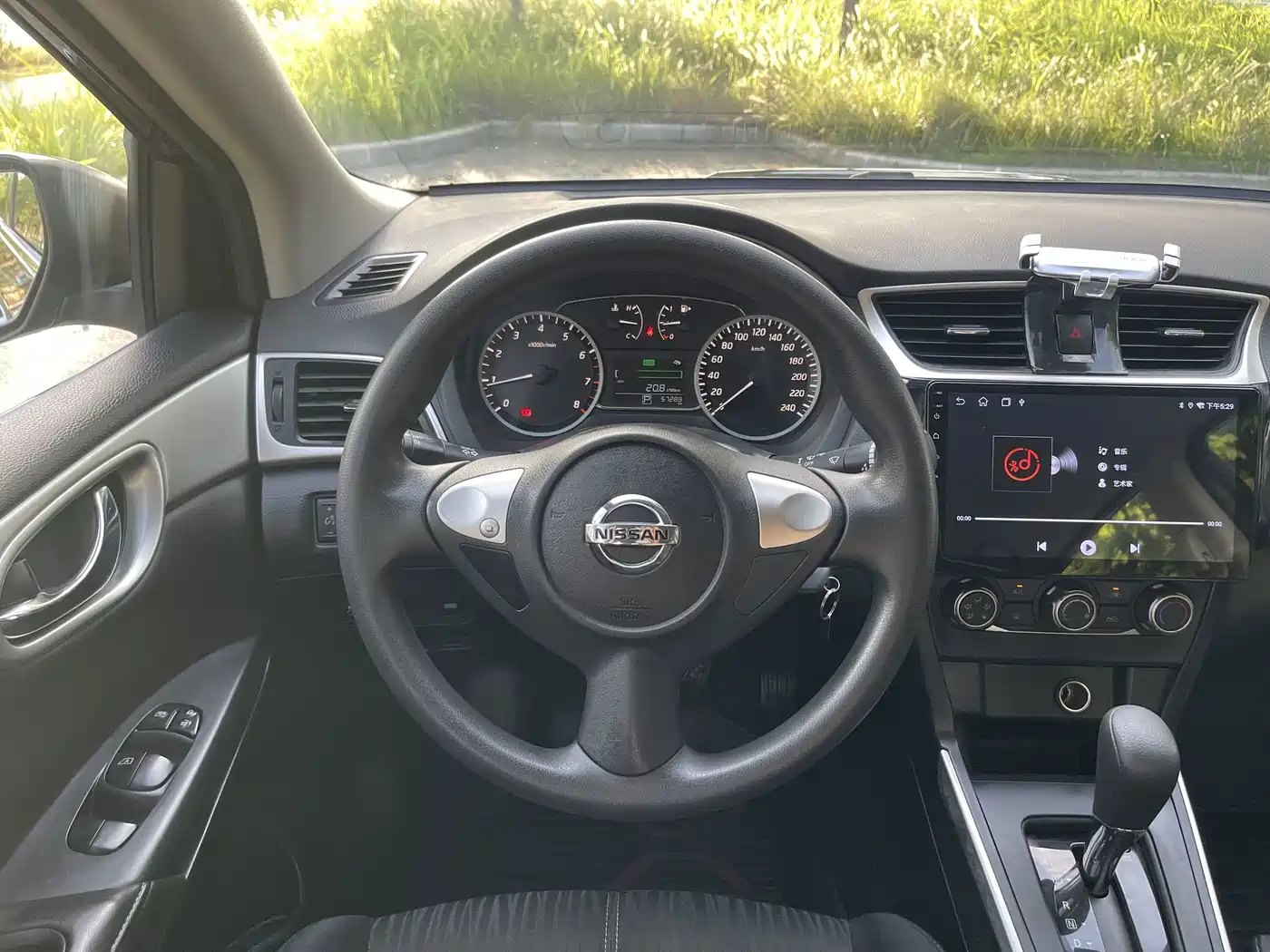 Nissan SYLPHY, миниатюра 13