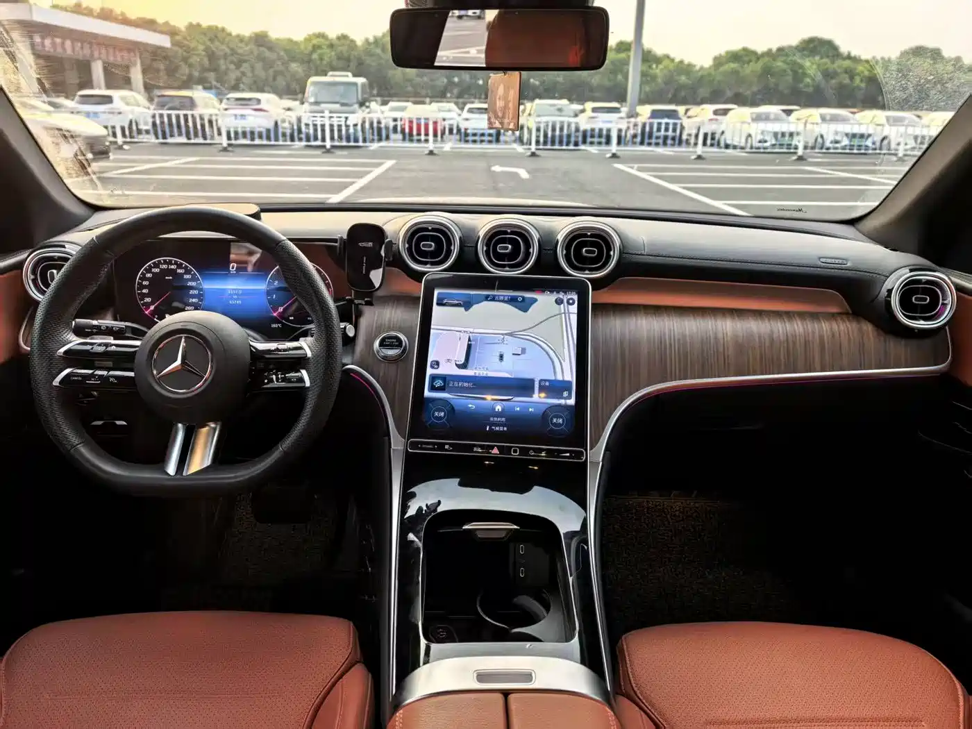 Mercedes-Benz GLC 2024 GLC 300 L 4MATIC Dynamic 5-seater фото 8