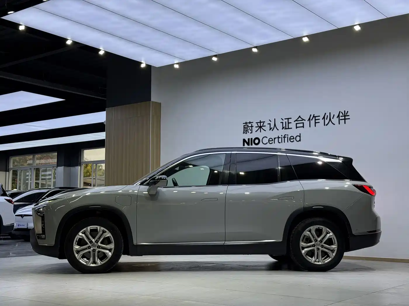 NIO ES8 2022 2020 415KM 6-Seater