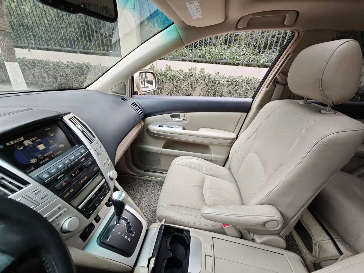 Lexus RX Classic 2007 Model 400h фото 9