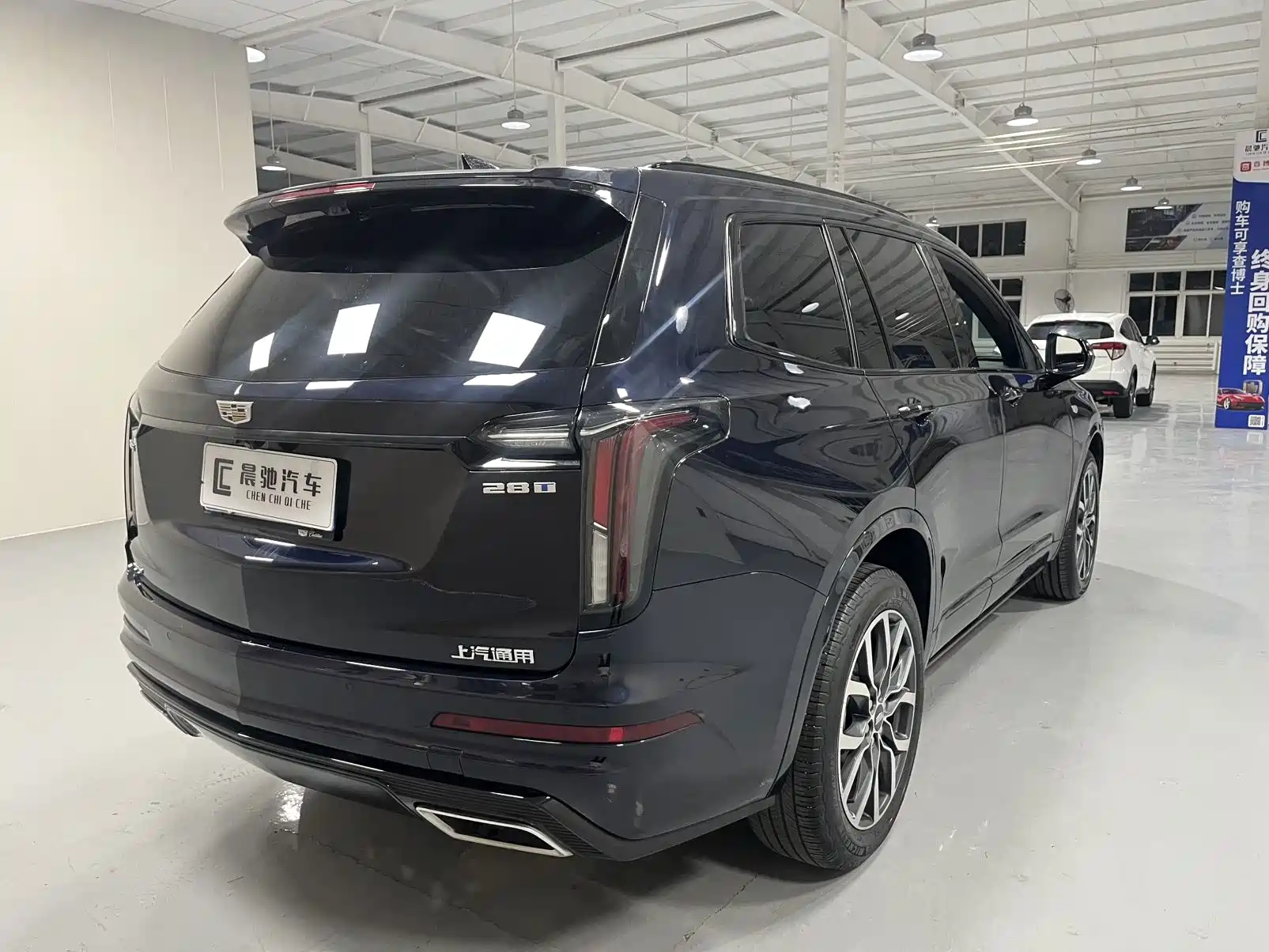 Фото 4 - Cadillac XT6