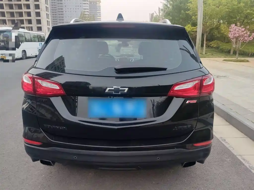 Chevrolet Equinox 2018 RS 550T Automatic 4WD Guardian Edition фото 4