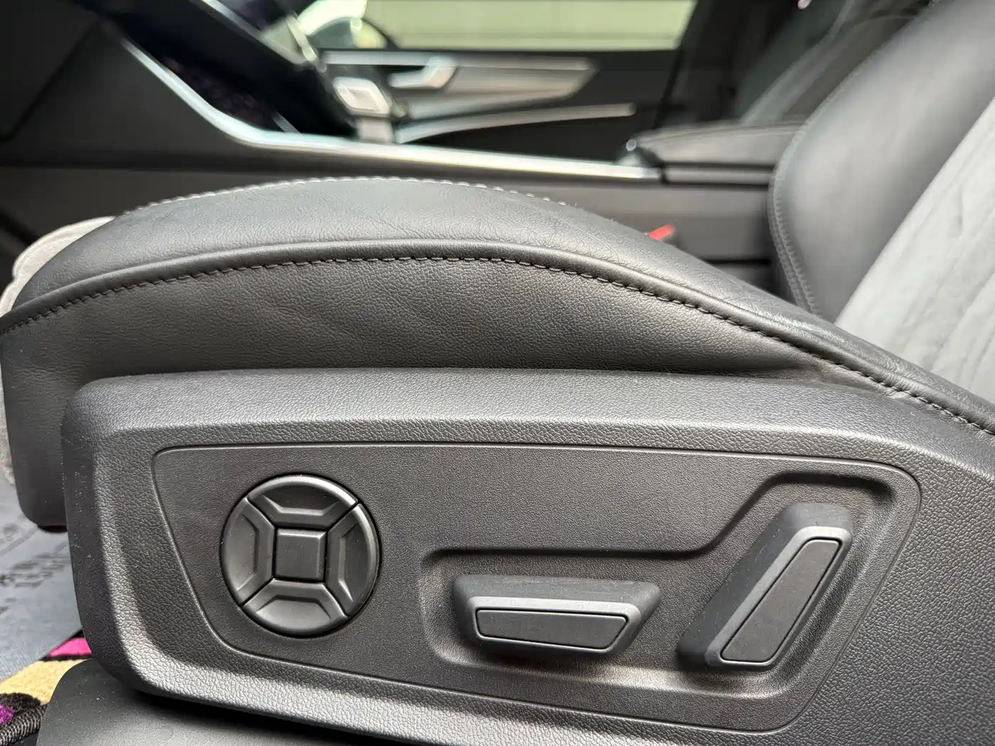 Audi A6L 2021 45 TFSI Exclusive Sport фото 23