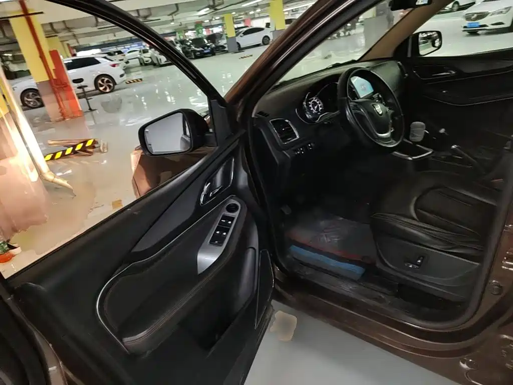 Baojun 560 2018 2016 1.5T Manual Luxury