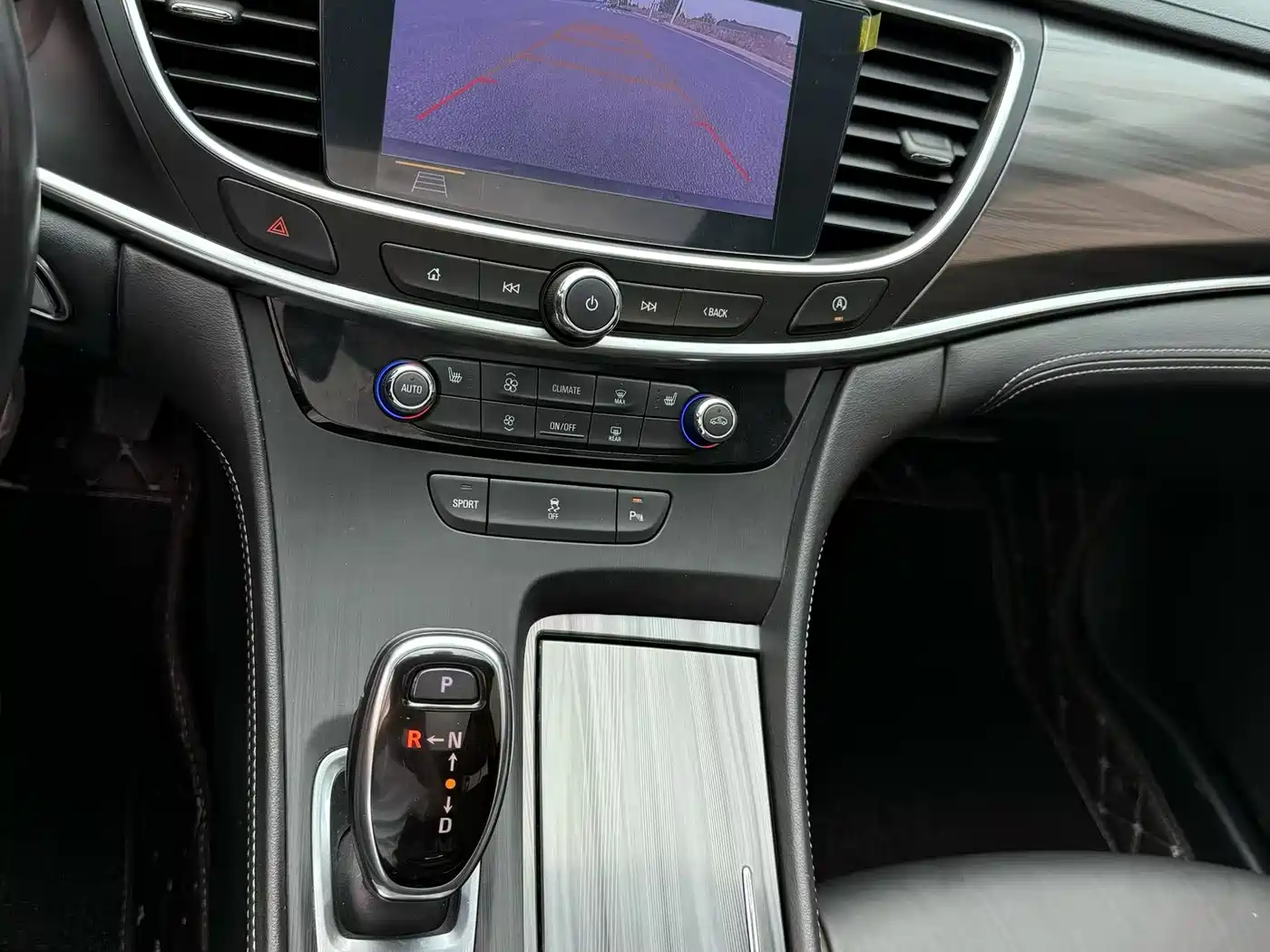 Buick LaCrosse 2019 28T Luxury Edition фото 7