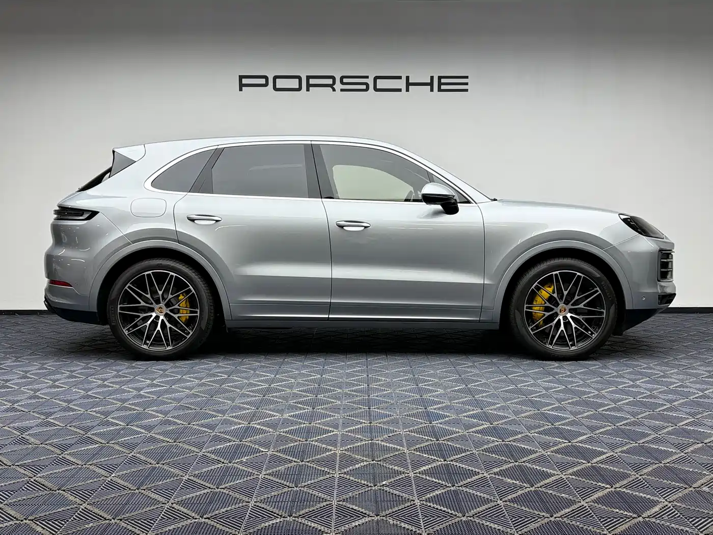 Porsche Cayenne 2024 Cayenne 3.0T фото 16