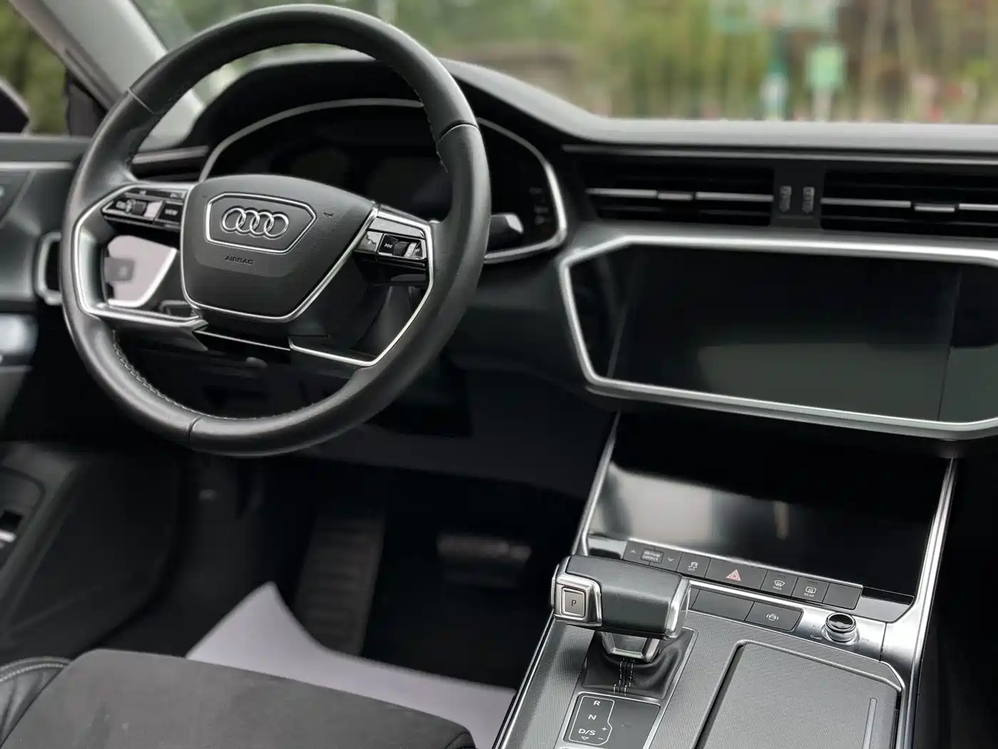 Audi A7L 2024 45TFSI S-line Dream Edition Crystal Package фото 14