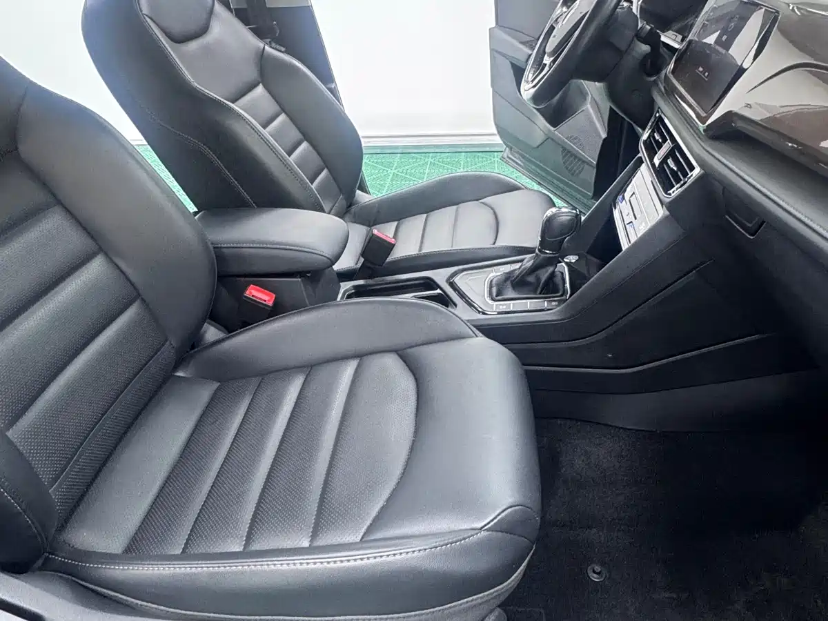 Volkswagen Tharu 2021 Model 280TSI 2WD Luxury Edition фото 21