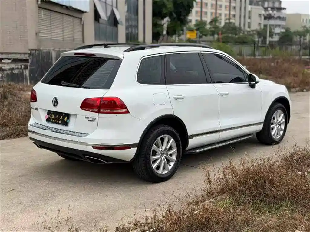 Volkswagen Touareg 2015 3.0TSI Standard Edition фото 7