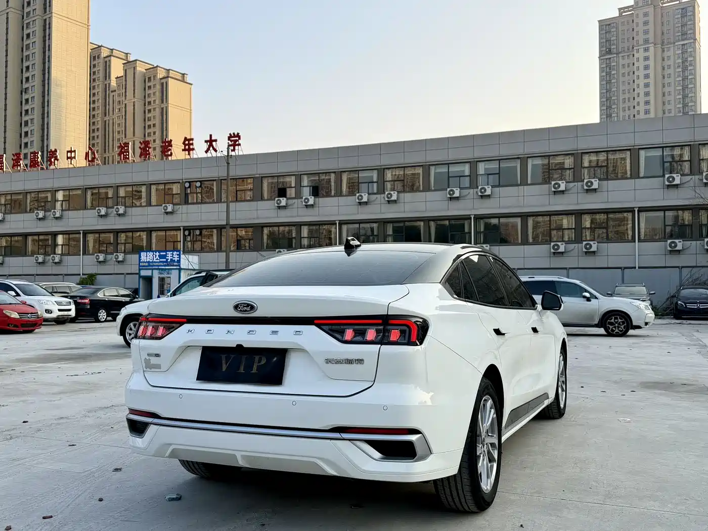 FORD MONDEO