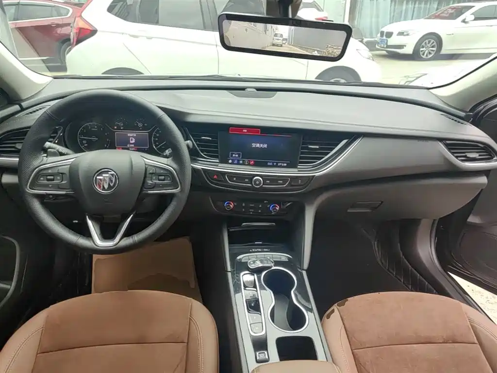 BUICK REGAL