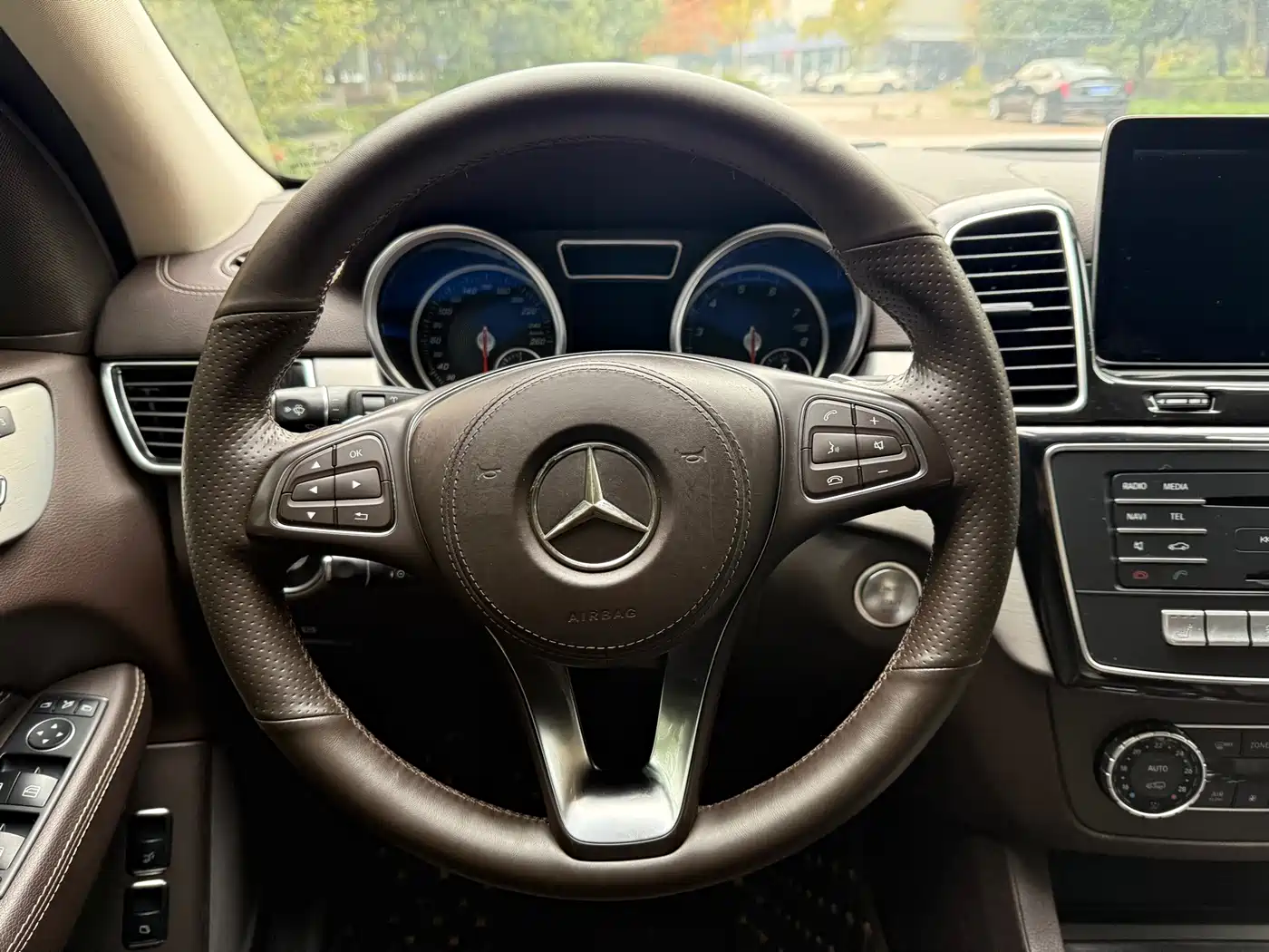 Mercedes-Benz GLS 2016 GLS 400 4MATIC Dynamic фото 13