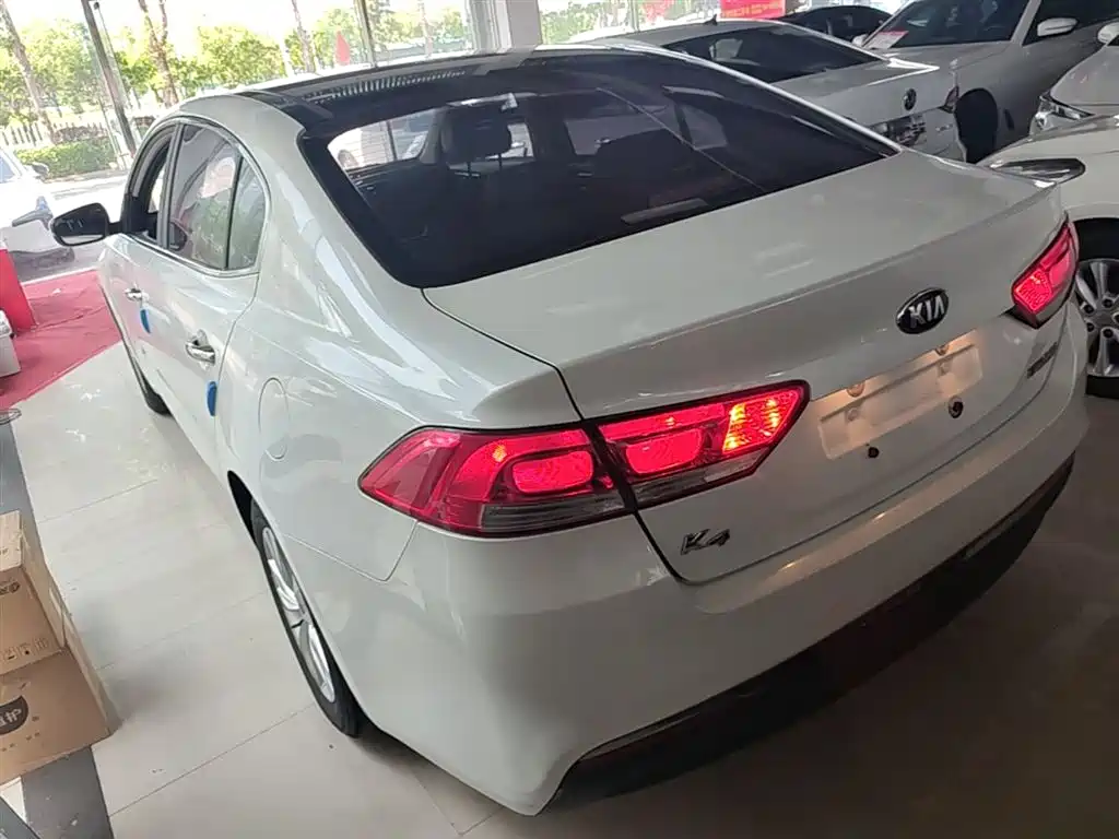 Kia K4 2015 2014 1.8L Automatic GLS